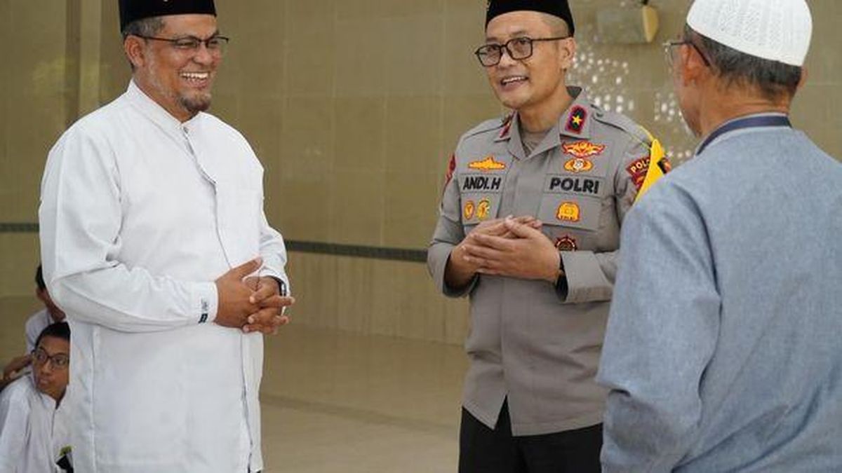 Ilustrasi berita Nasional: Wakapolda Jateng Temui Ulama, Jelaskan Penggeledahan di Ponpes