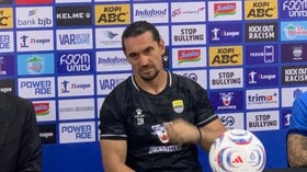 Asisten pelatih Persib Bandung, Zlatko Runje, akan mendampingi tim saat menjamu Iseng Mulang karena Igor Tolic absen.