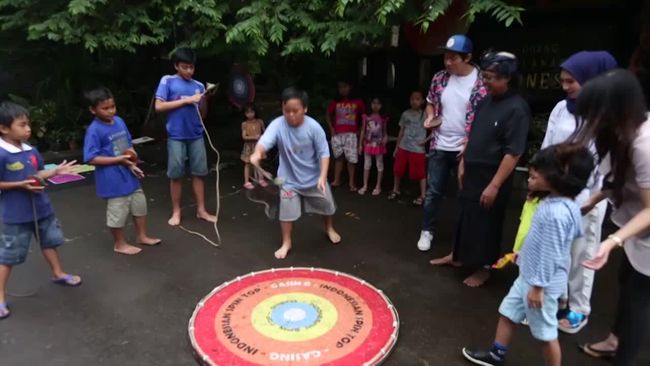 Serunya Bermain Gasing