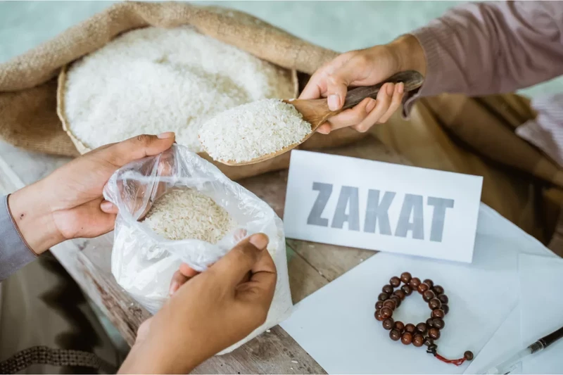 ZAKAT FITRAH DENGAN UANG
