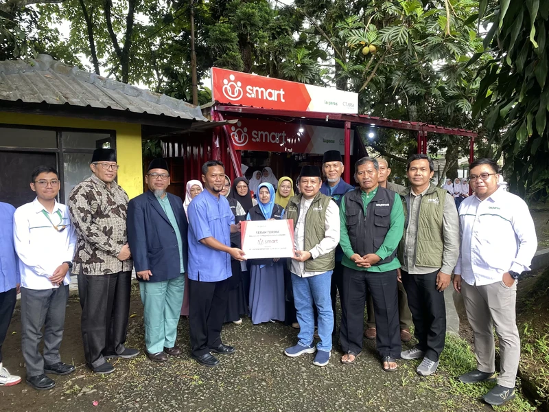 ZISWAF CT ARSA Dorong Kemandirian Pesantren melalui Program Santri Mart di PPI Al-Ghifari